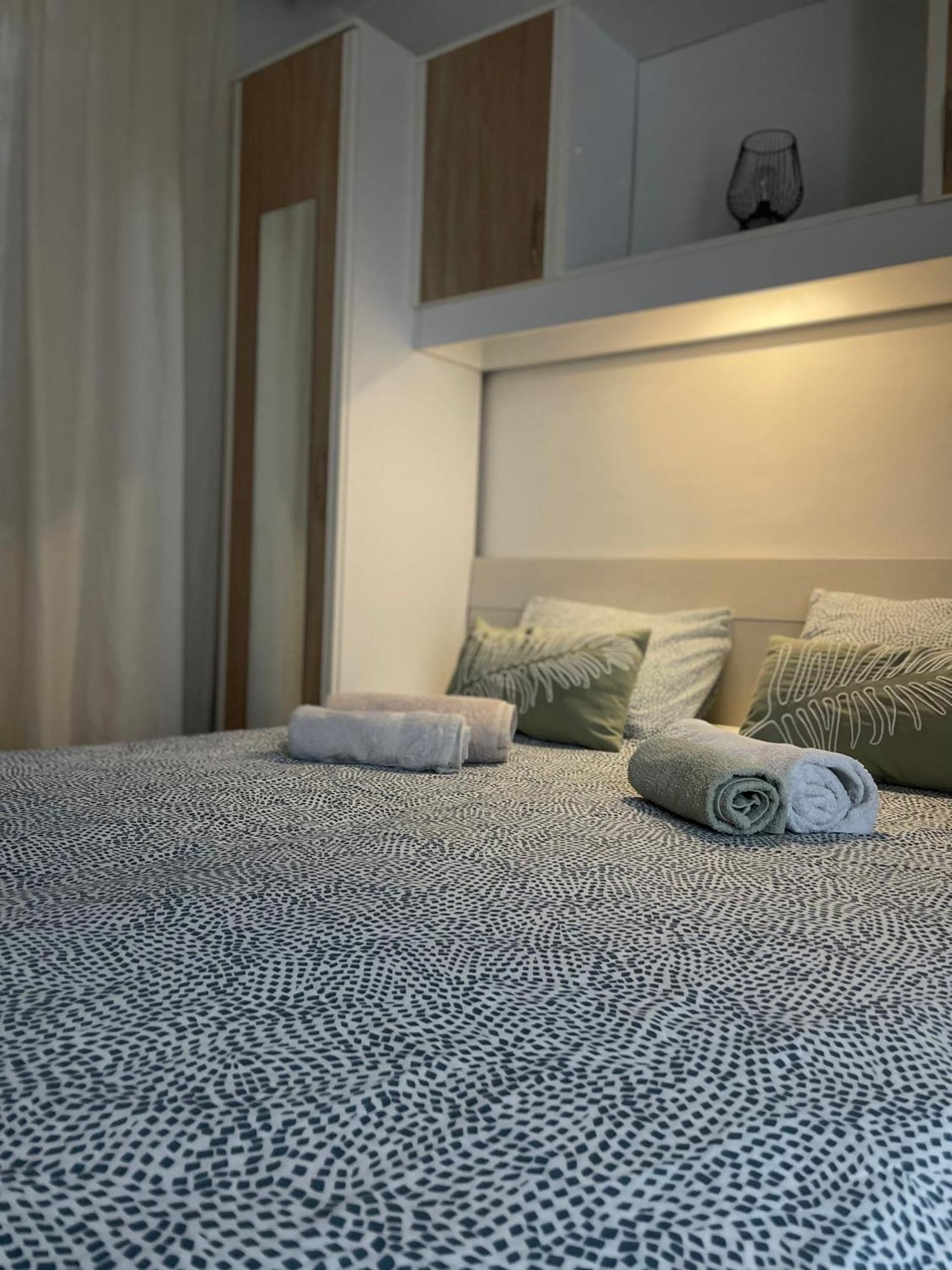 Apartman Hrusta ツリクヴェニツァ エクステリア 写真